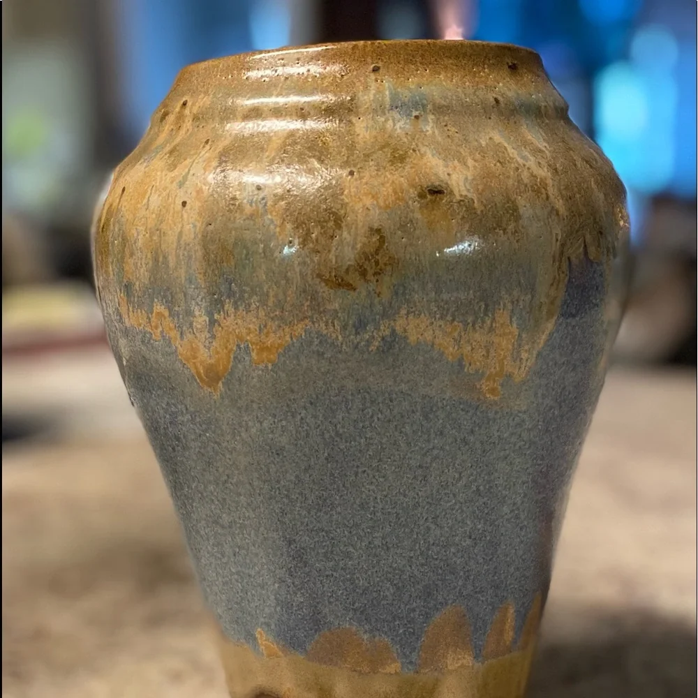 Vase - Picture 2 of 2